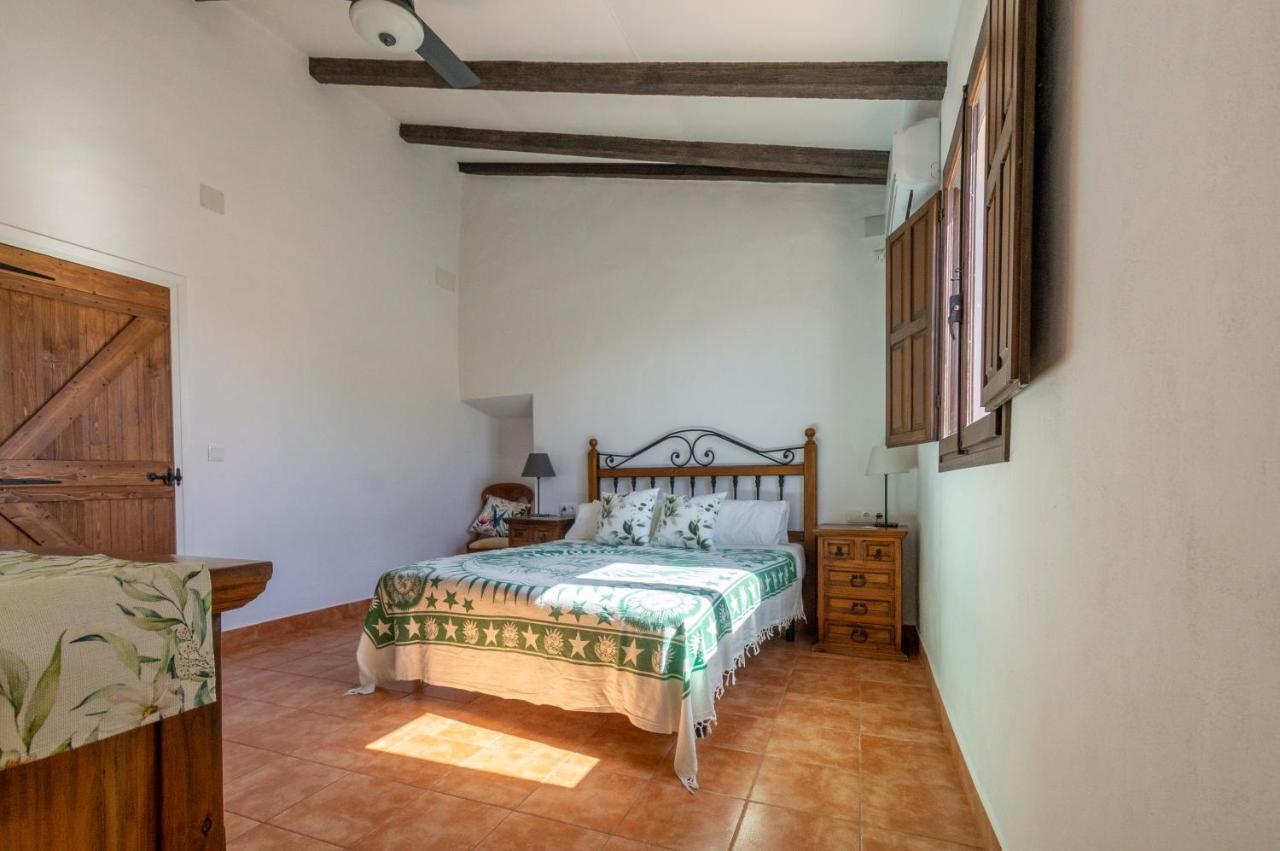 Casa Torres - Traditional Village Experience Canovas Bagian luar foto